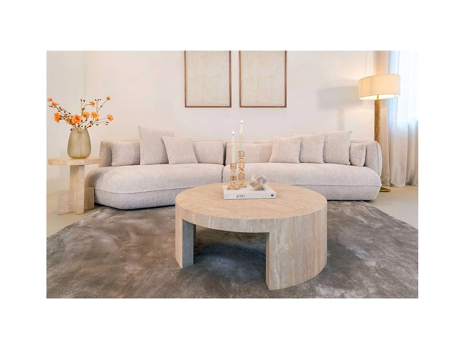 table basse ronde en travertin beige style contemporain