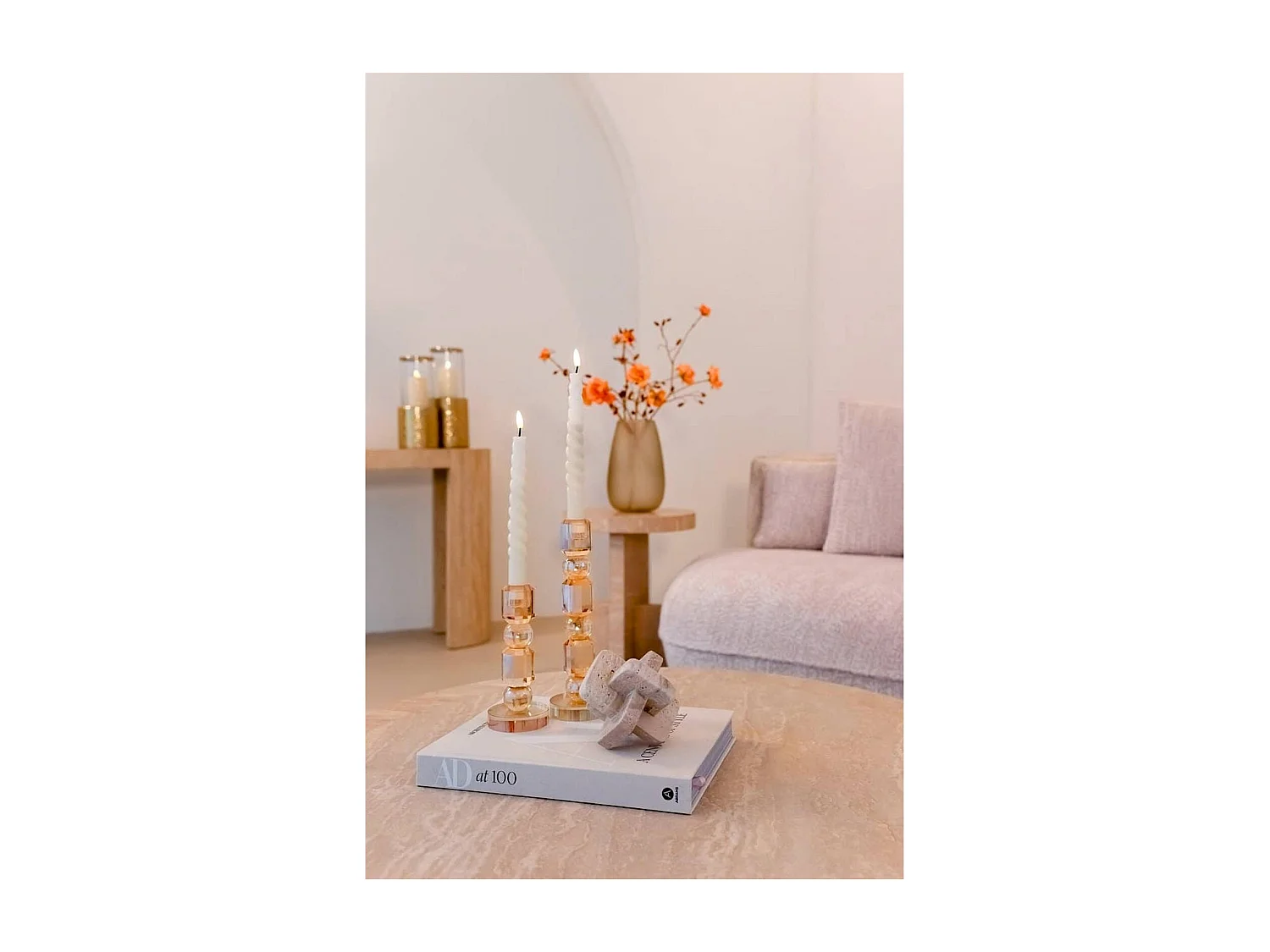 table basse ronde en travertin beige style contemporain