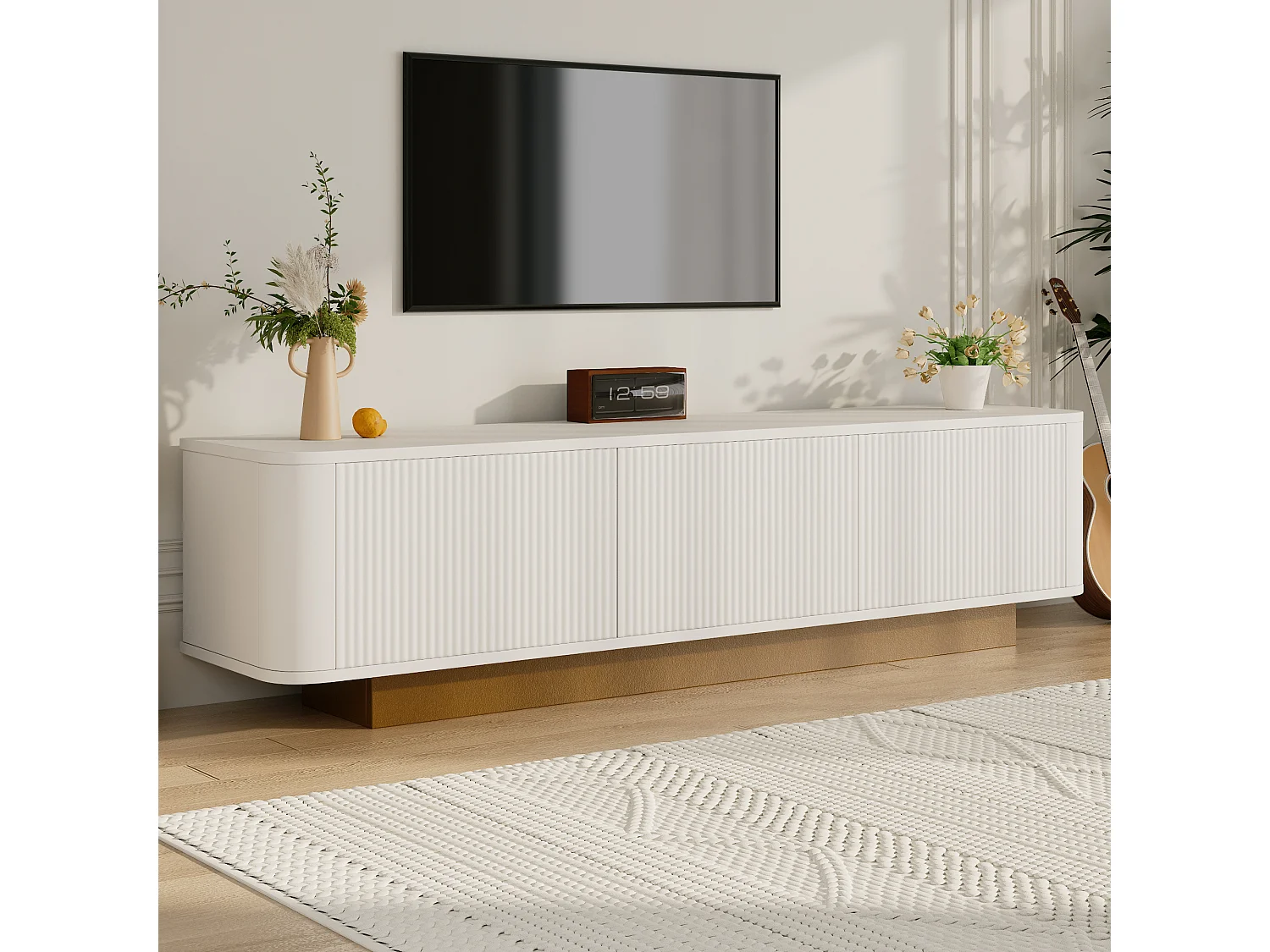 Nowoczesna niska szafka RTV - 170 x 40 x 47 cm - z 3 drzwiami - front teksturowany - MDF - biała