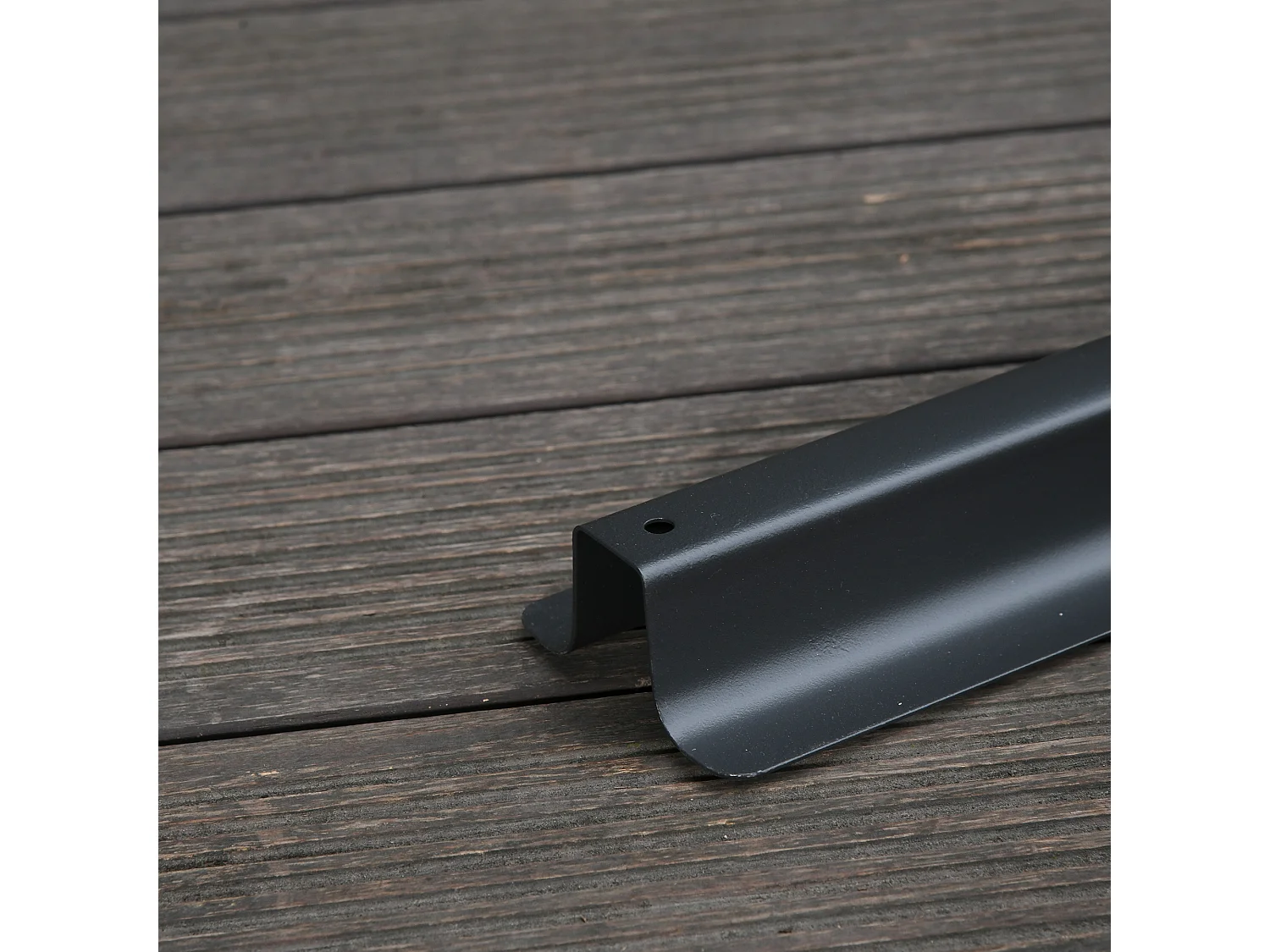 Parasol déporté à manivelle, structure acier et tissu polyester, noir (300x300x250cm)