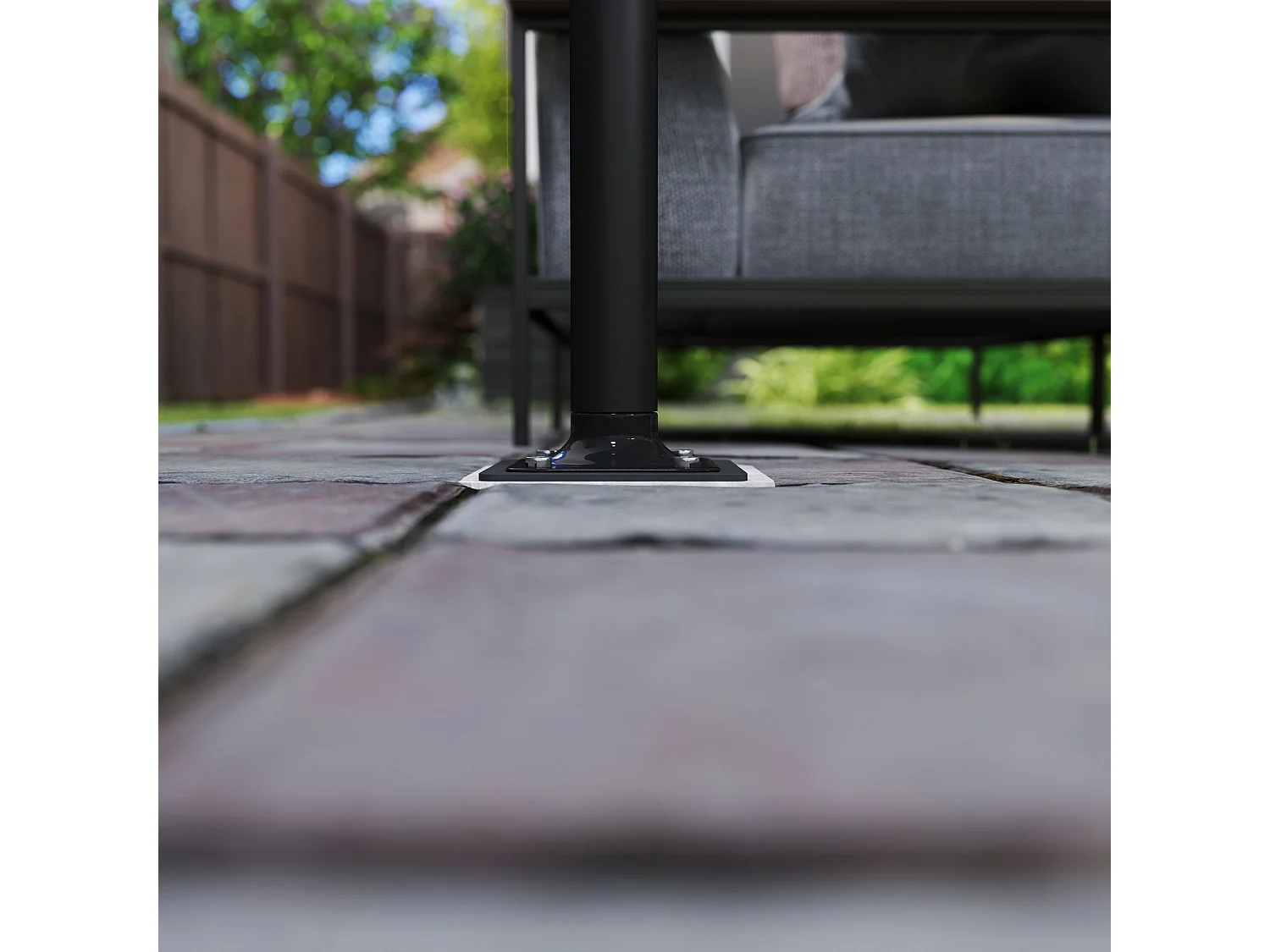 Vierkante betonnen parasolvoet met verstelbare bevestiging, metaal, donkergrijs (16,5x16,5x40cm)