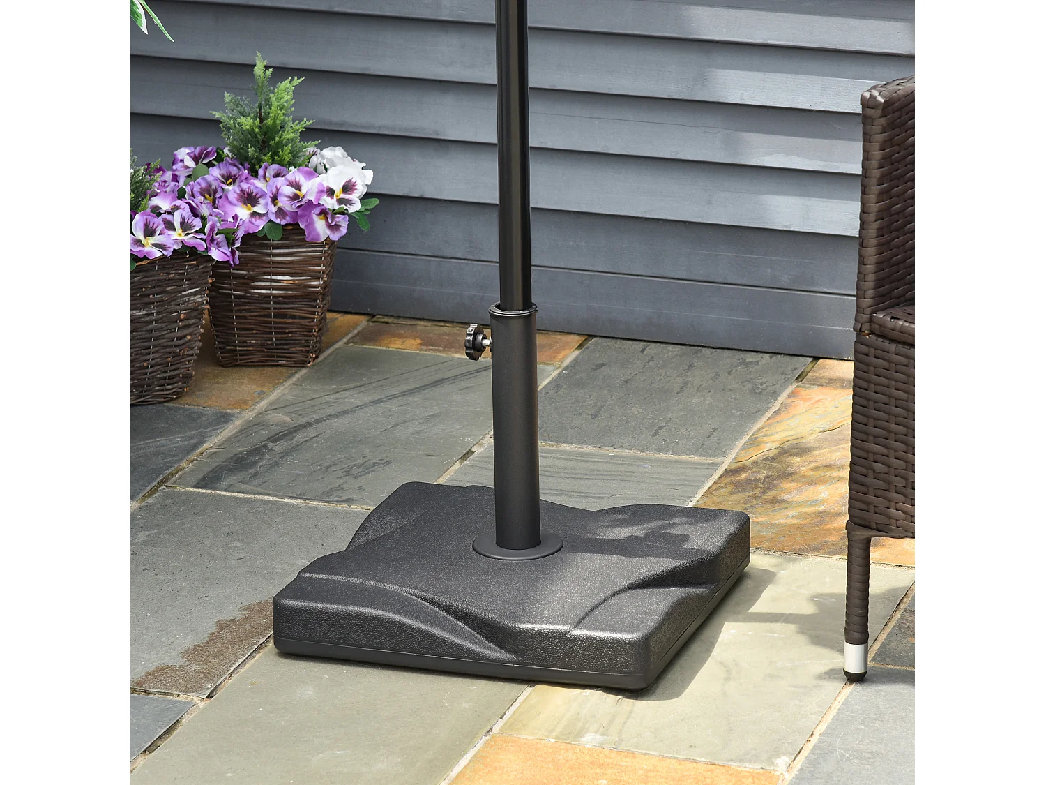 Stabiele, verstelbare HDPE cementen parasolvoet, zwart (41,5x41,5x33cm)