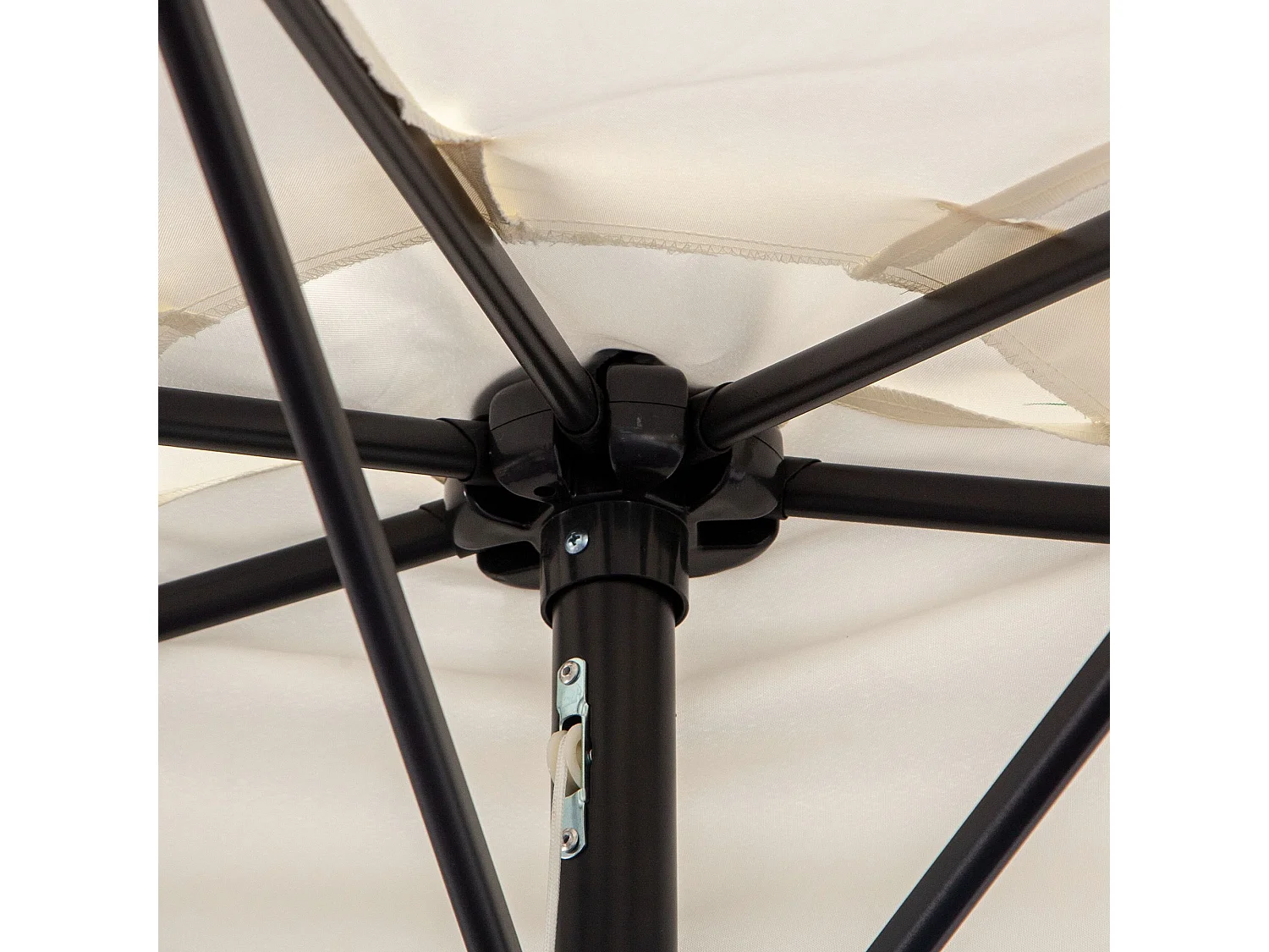 Halfronde parasol met slinger, metaal, crème en zwart, UV-bescherming (293x150x249cm)