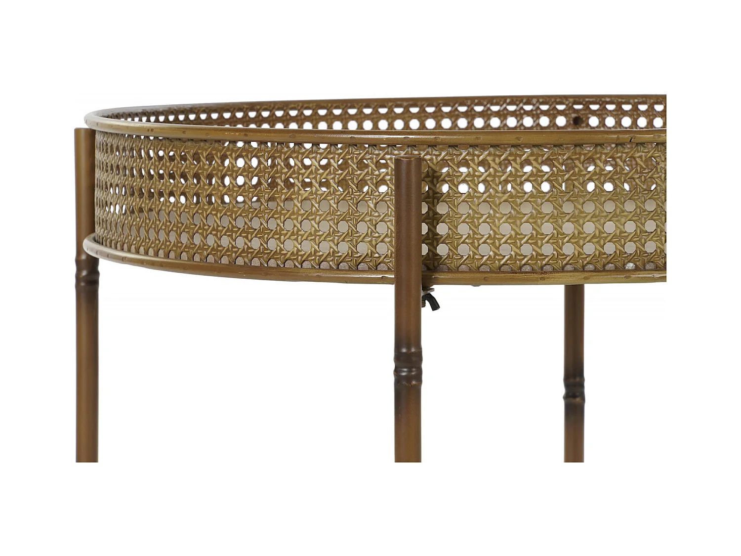 Table basse métallique élégante pour salon sophistiqué