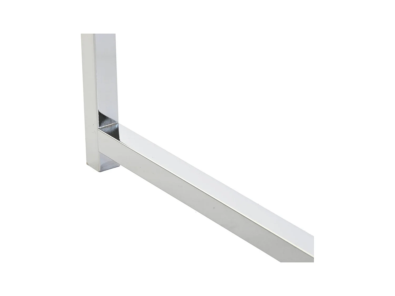 Table basse épurée et moderne pour salon chic