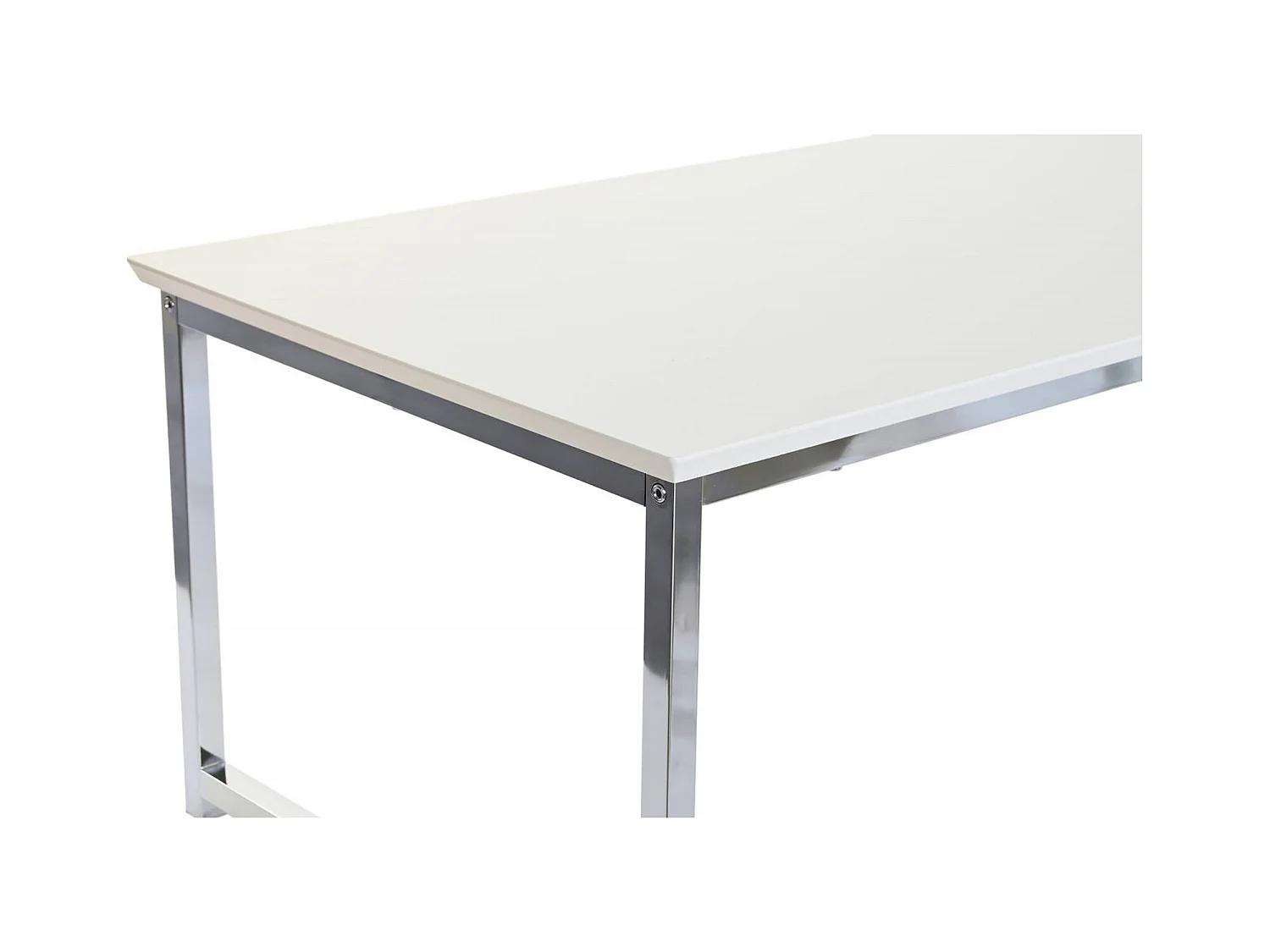 Table basse épurée et moderne pour salon chic