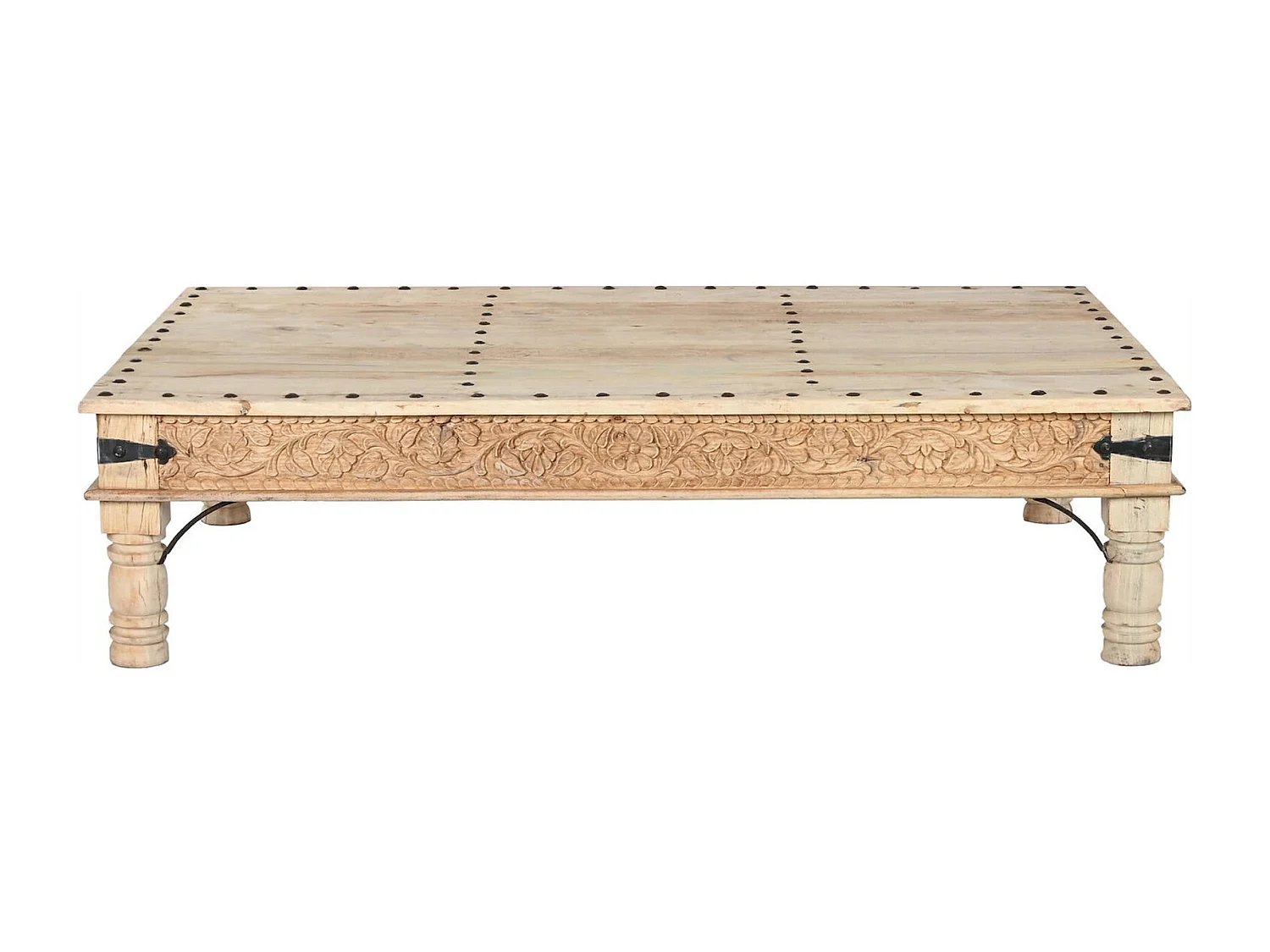 Table basse en bois naturel sculpté - charme authentique