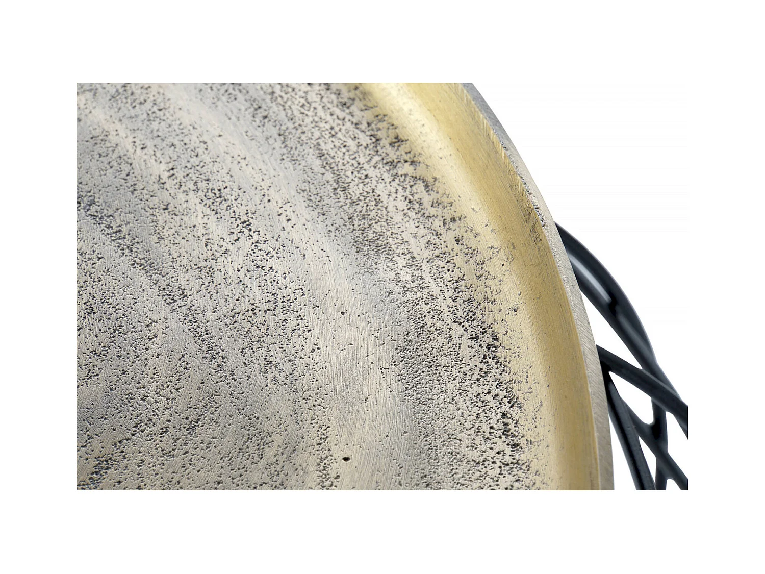 Table basse design dorée élégante et tendance