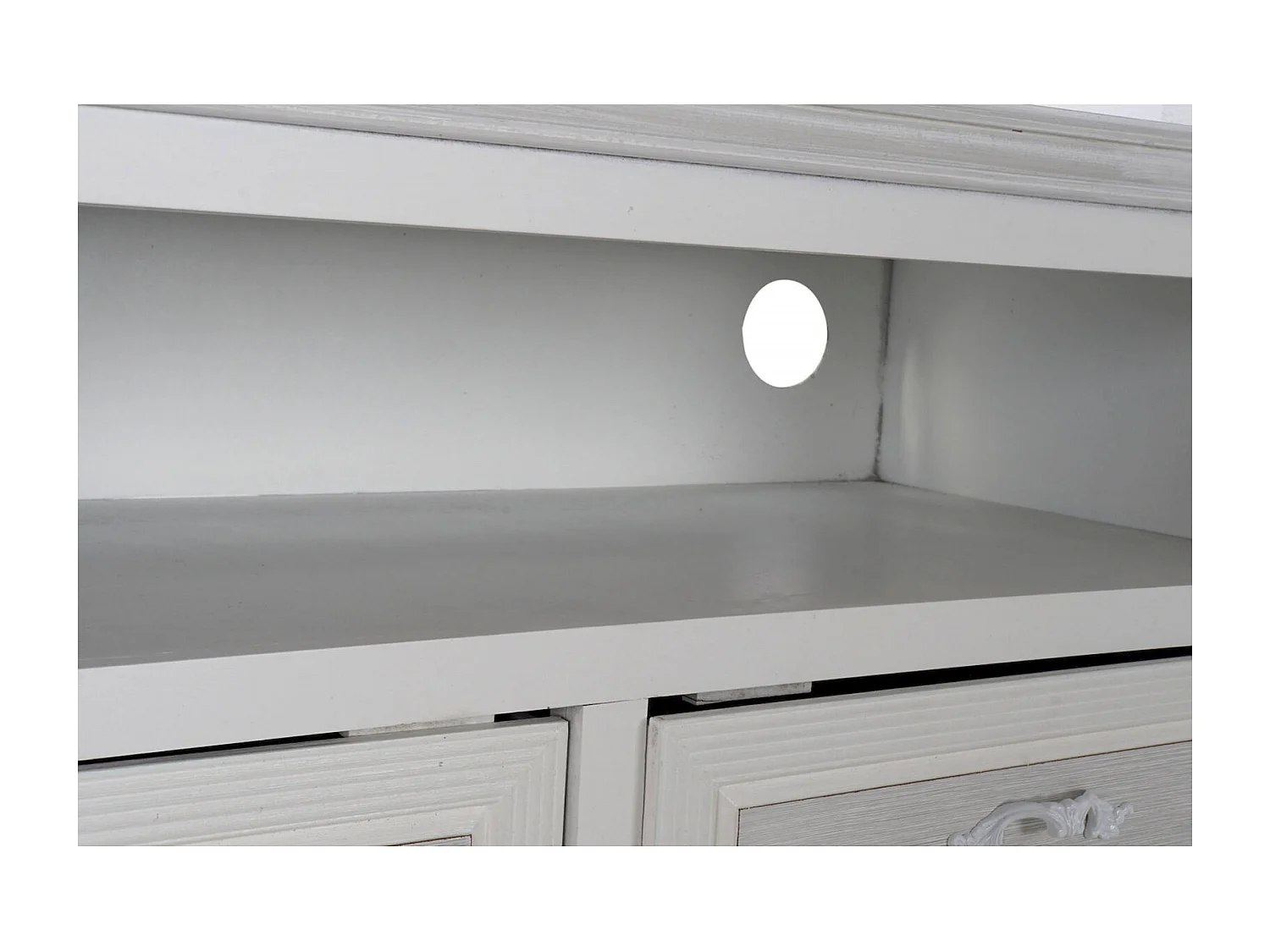 Table basse élégante blanche avec rangement intégré