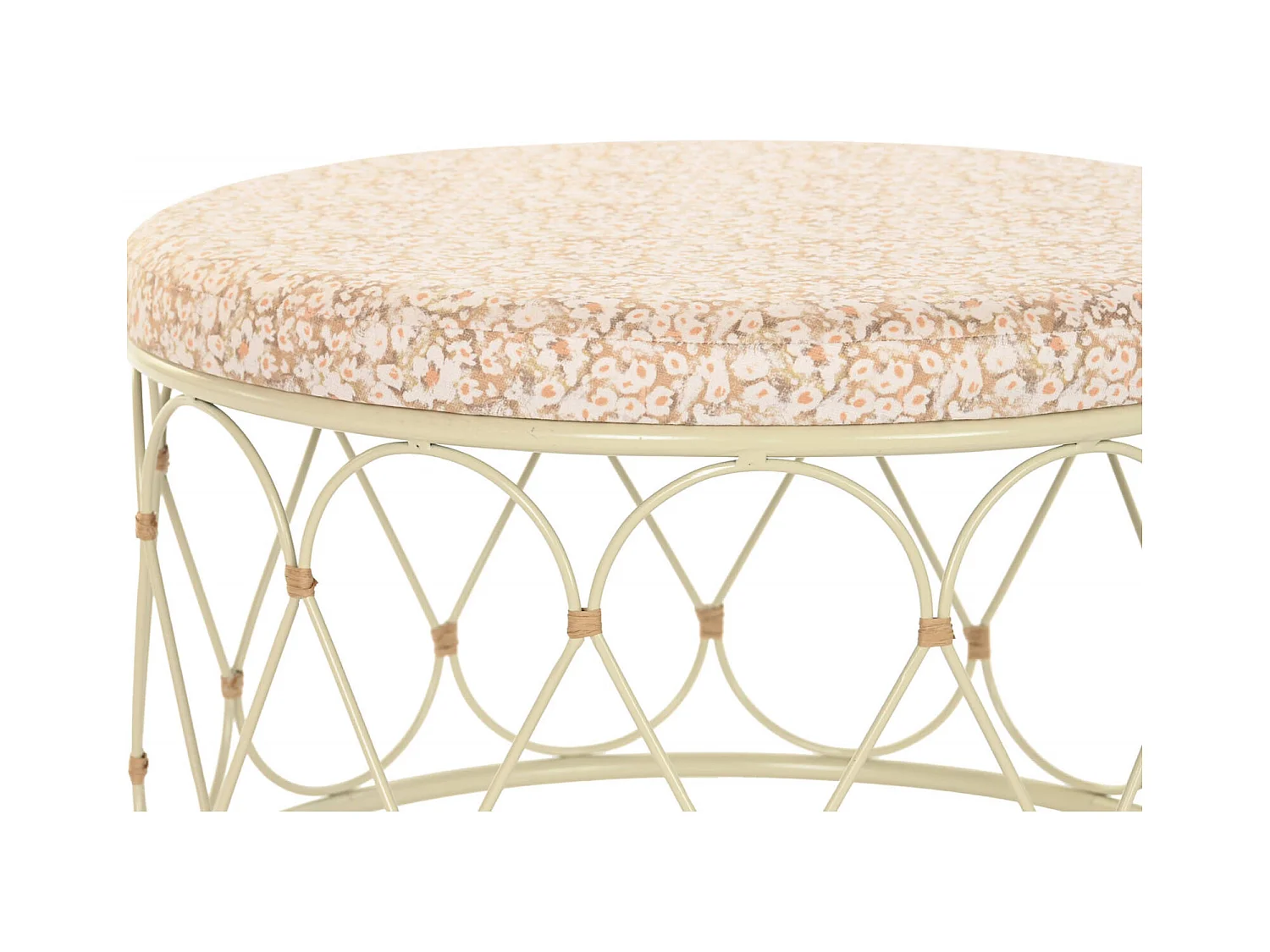 Table basse rotin crème pour une touche élégante