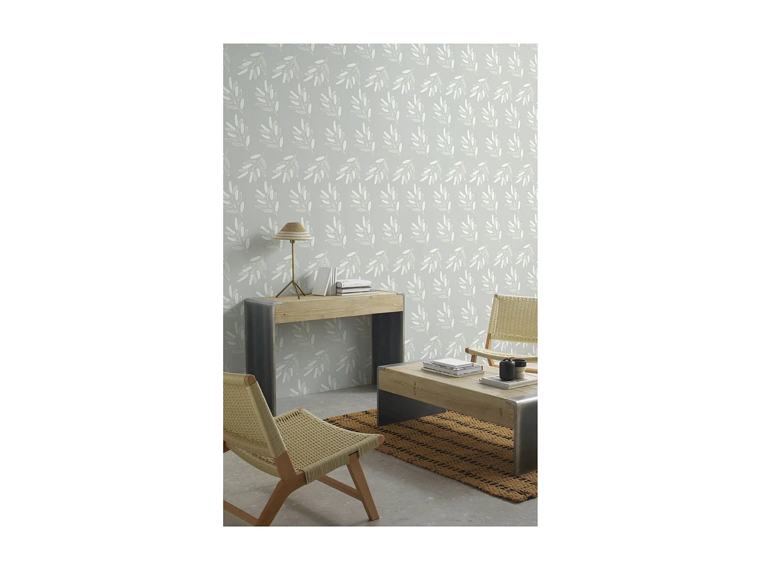 Table basse rectangulaire bois d'épicéa et finitions métal chic