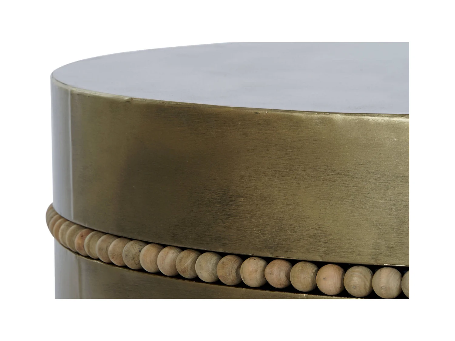 Table basse design métallique dorée pour élégance intérieure