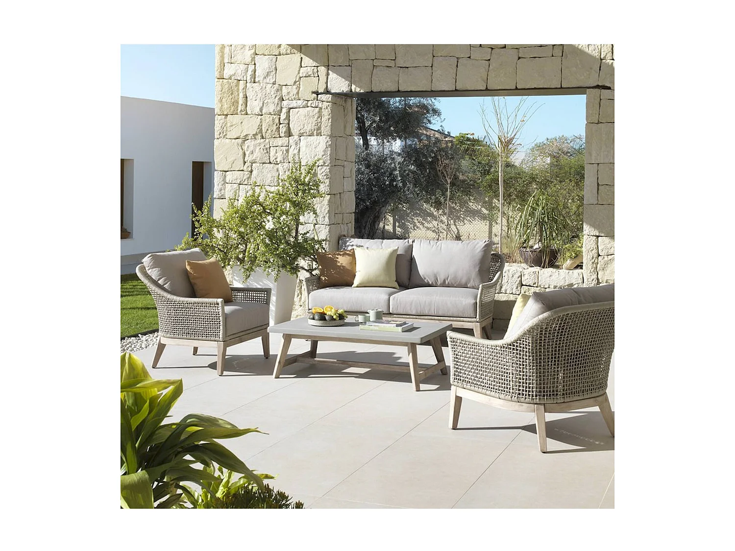 Table basse rectangulaire bois acacia et plateau effet béton