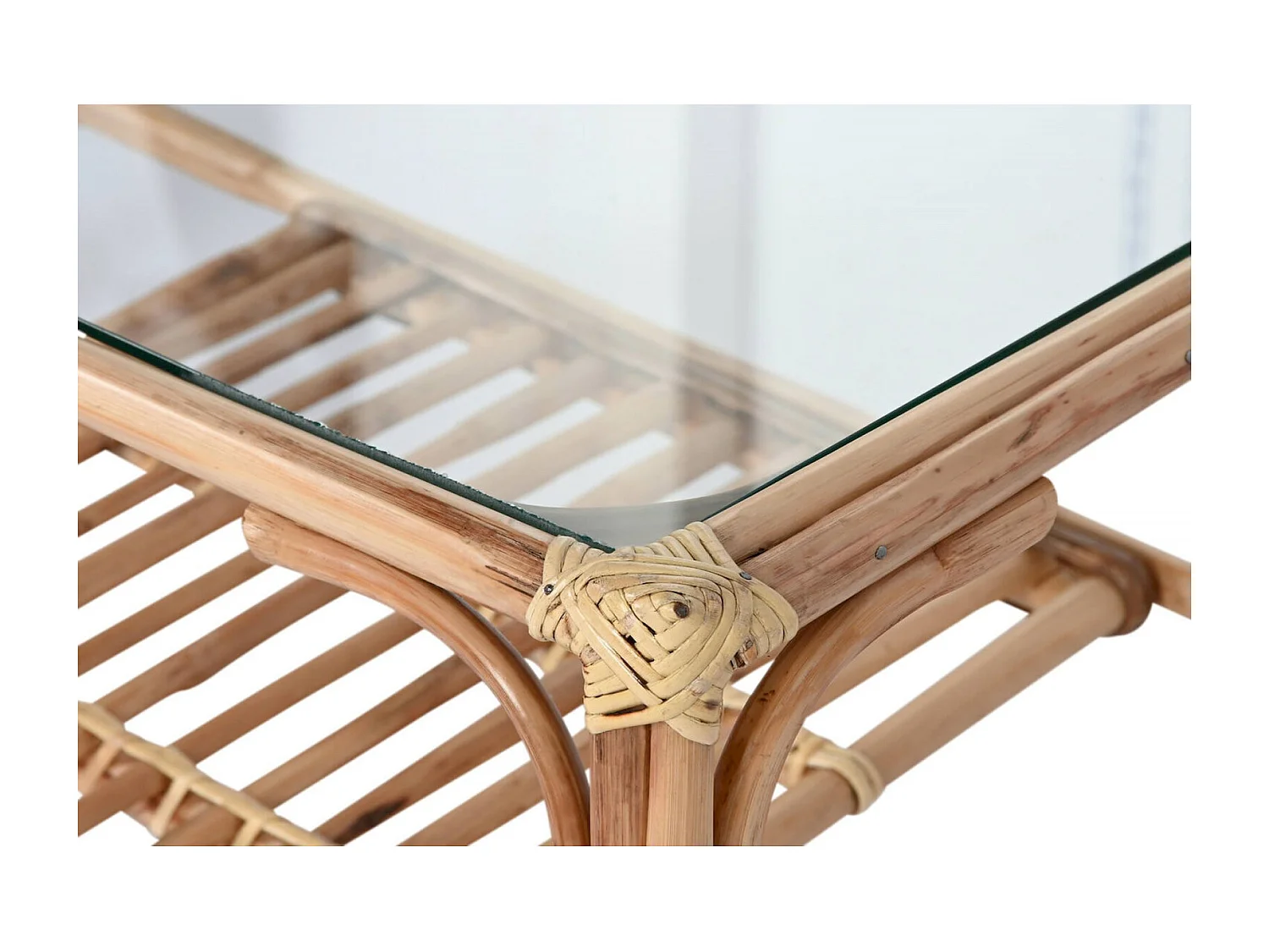 Table basse élégance naturelle en rotin et bambou