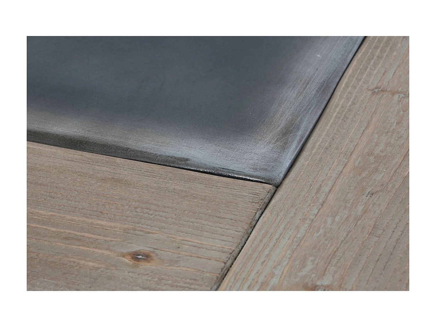 Table basse bois naturel pour salon chaleureux