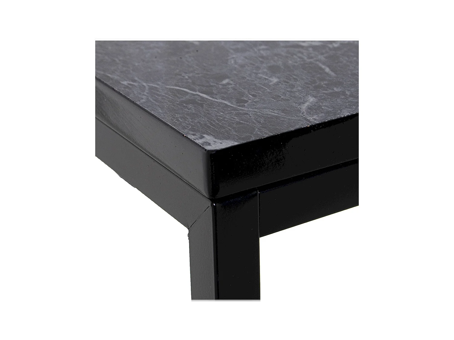 Table gigogne effet marbre pour un salon chic et moderne