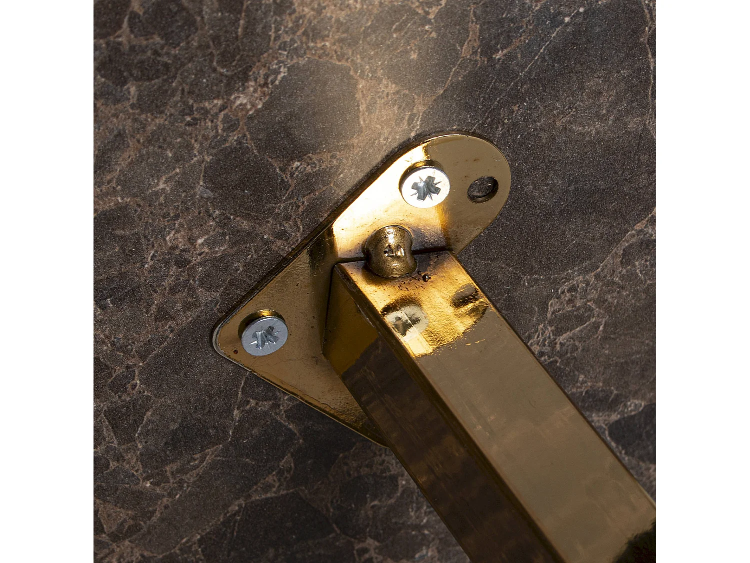 Table gigogne élégance noyer et touches dorées