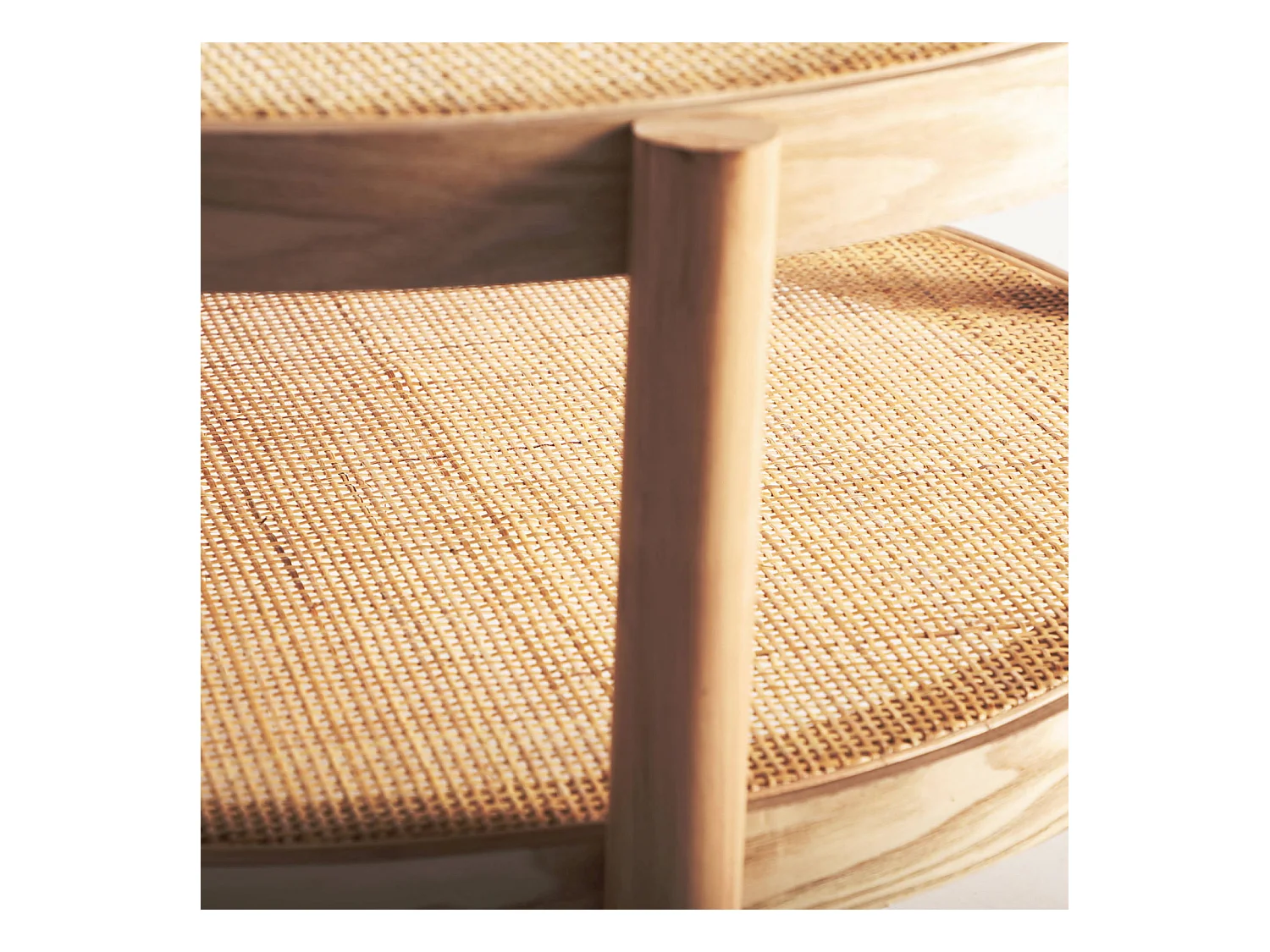 Table basse Ikla style nordique en bois naturel