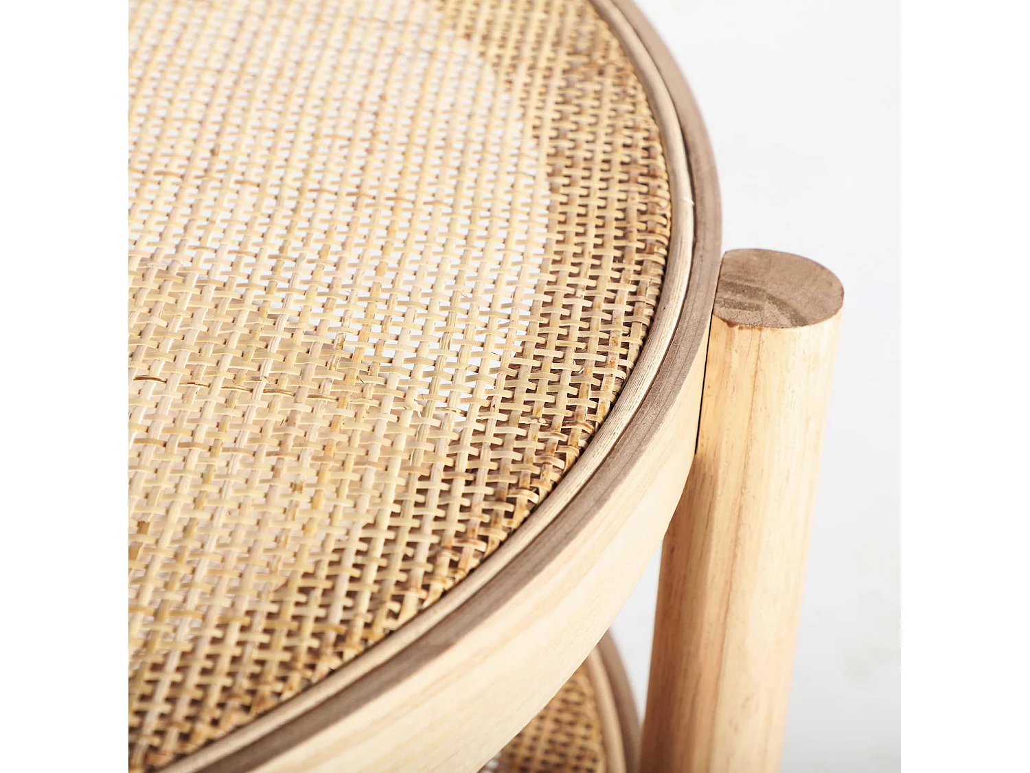 Table basse Ikla style nordique en bois naturel