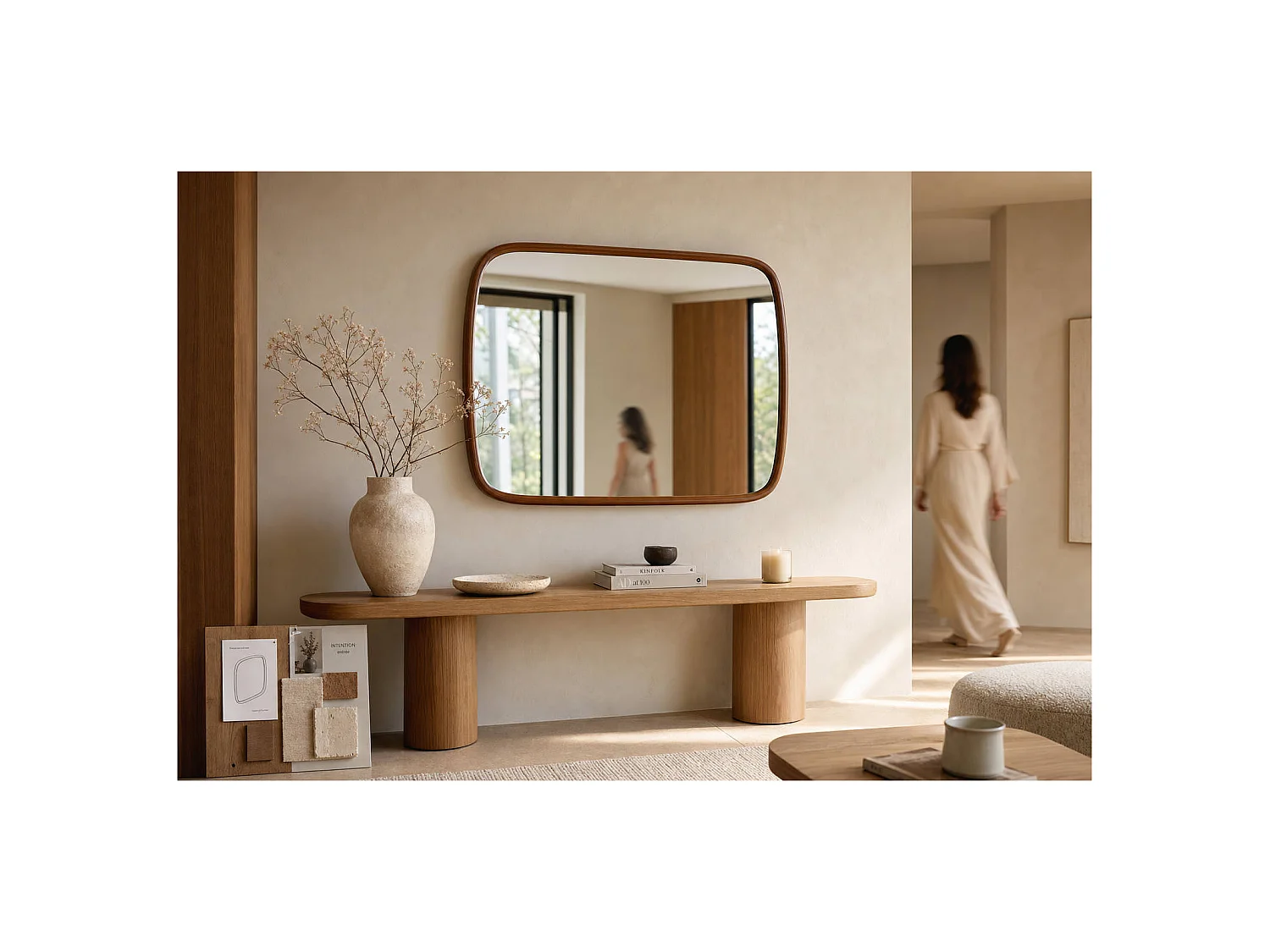 Miroir en bois aux angles arrondis