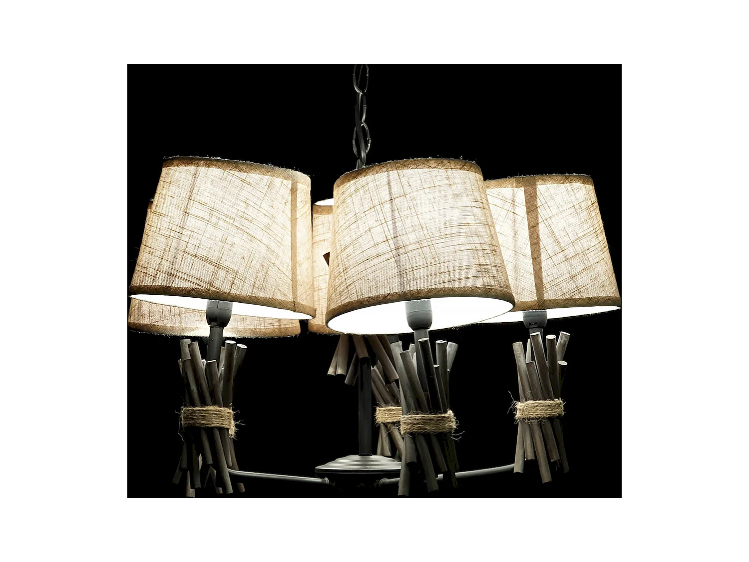 Suspension chic grise et beige pour intérieur élégant