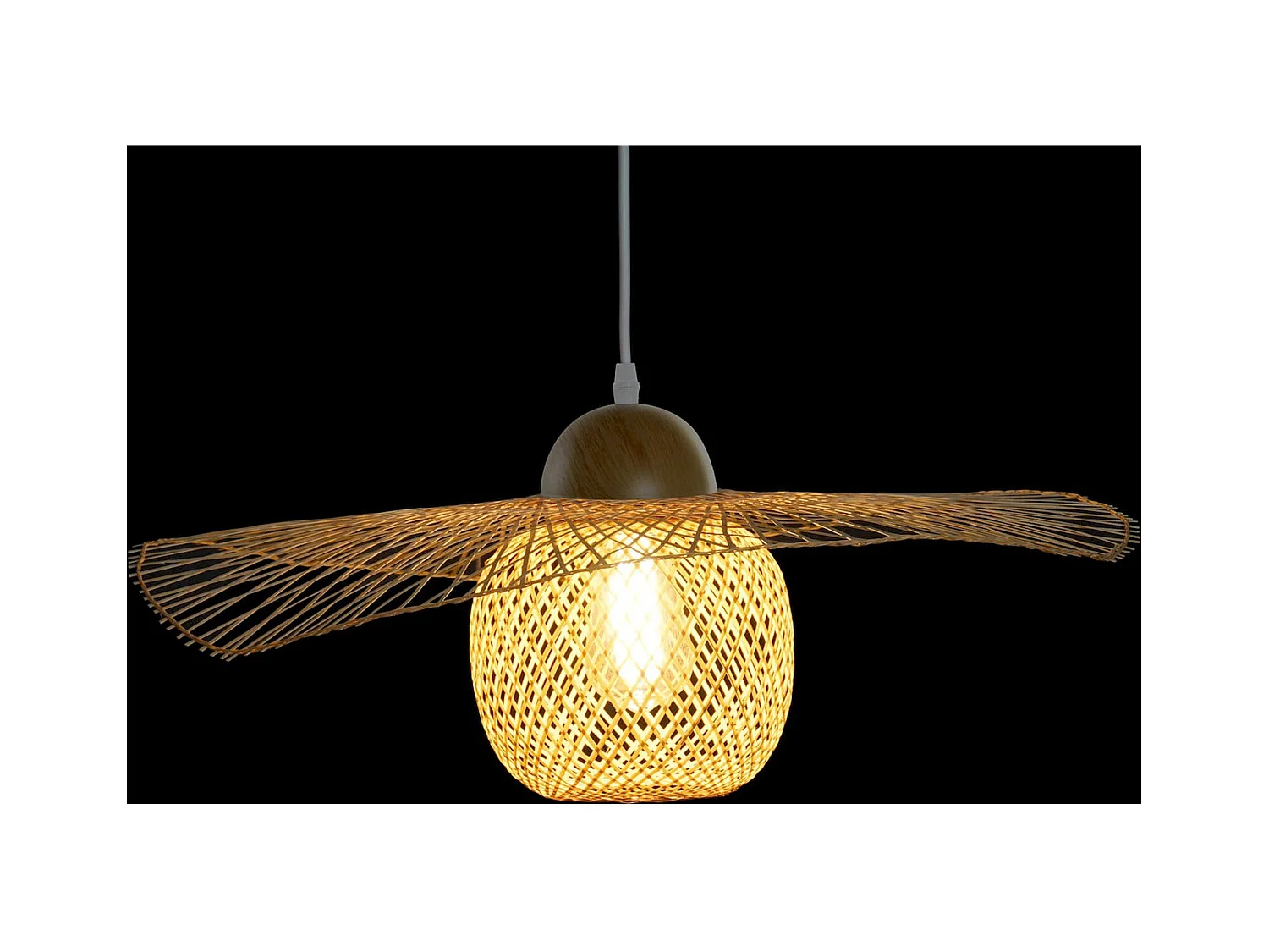 Suspension bambou tressé main pour intérieur chaleureux