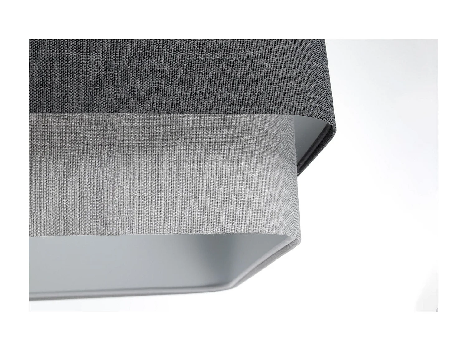 Suspension élégante en lin gris