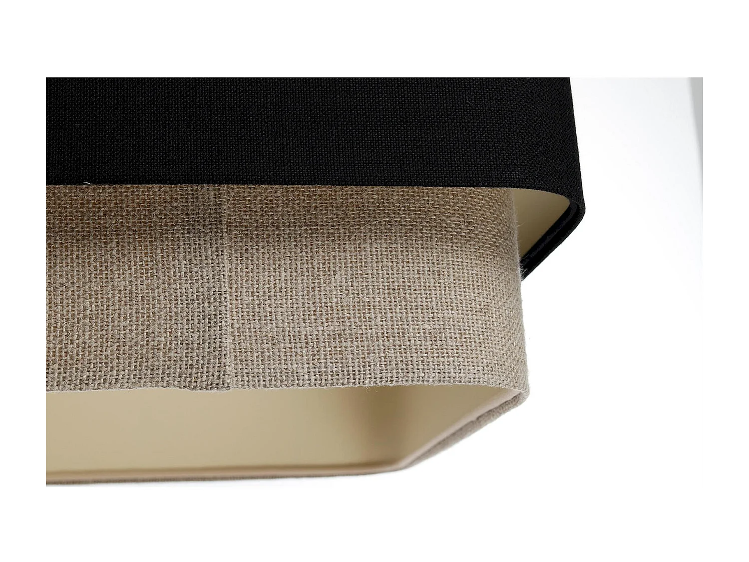 Suspension élégante et contemporaine en lin