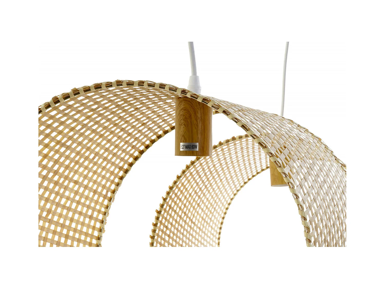 Suspension bambou marron clair éclairage naturel et chic