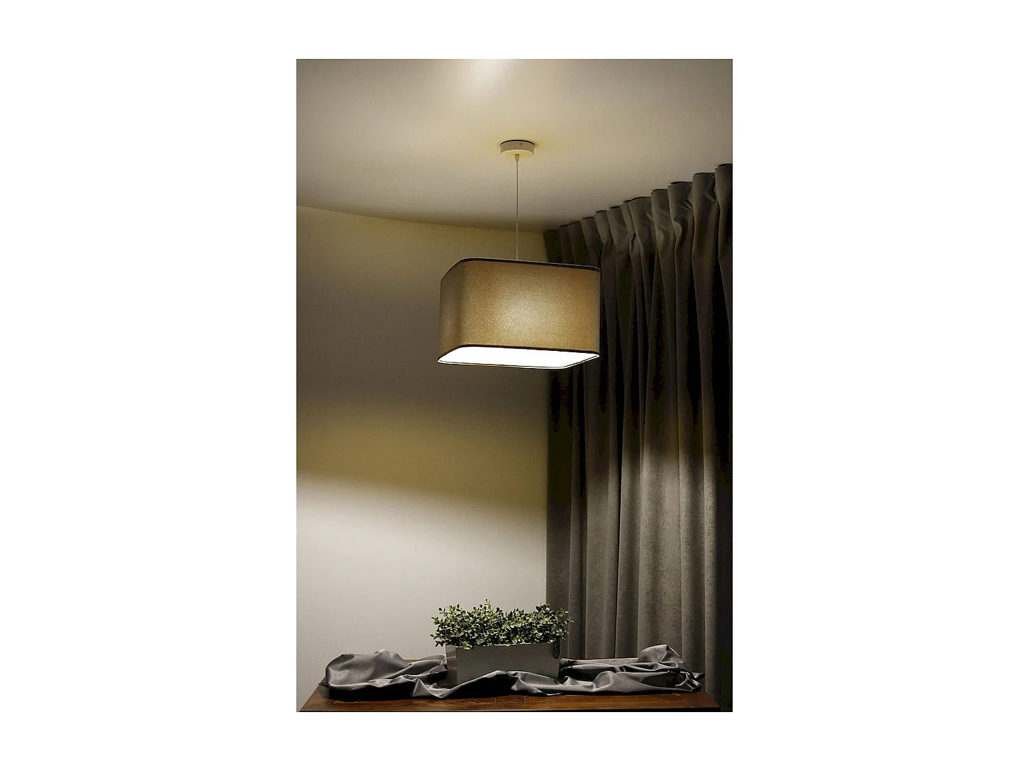 Suspension élégante velours et chic doré - Hauteur 25 cm