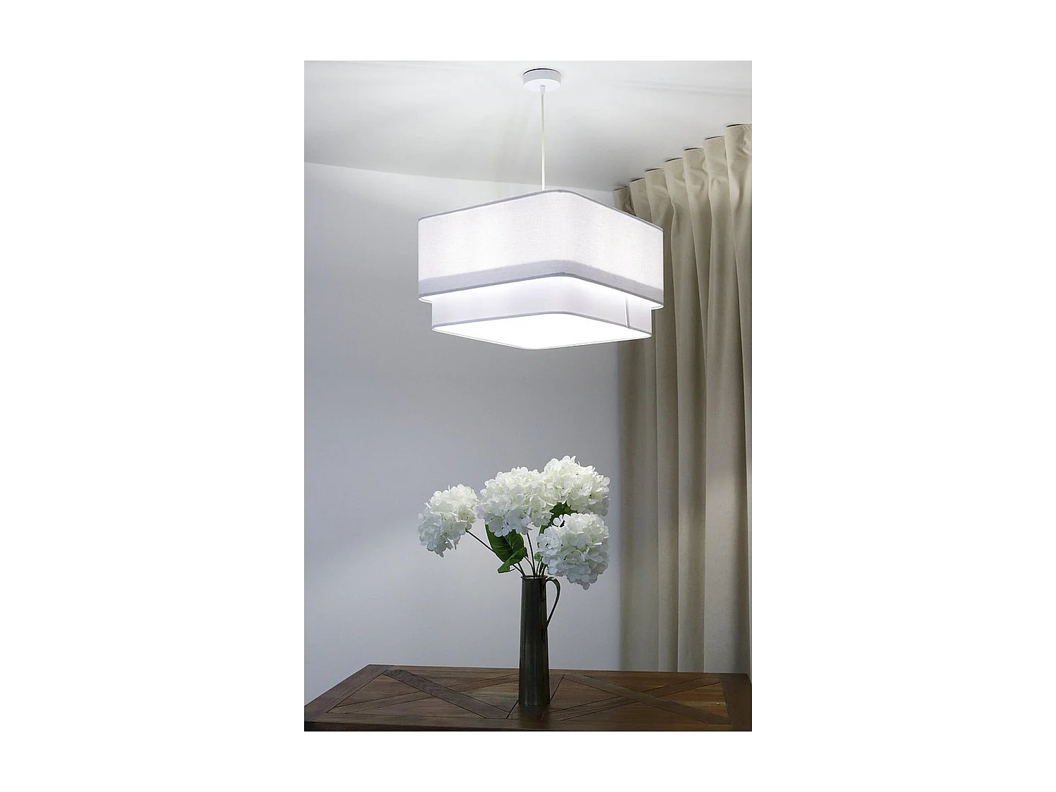 Suspension lin élégant pour intérieur chic