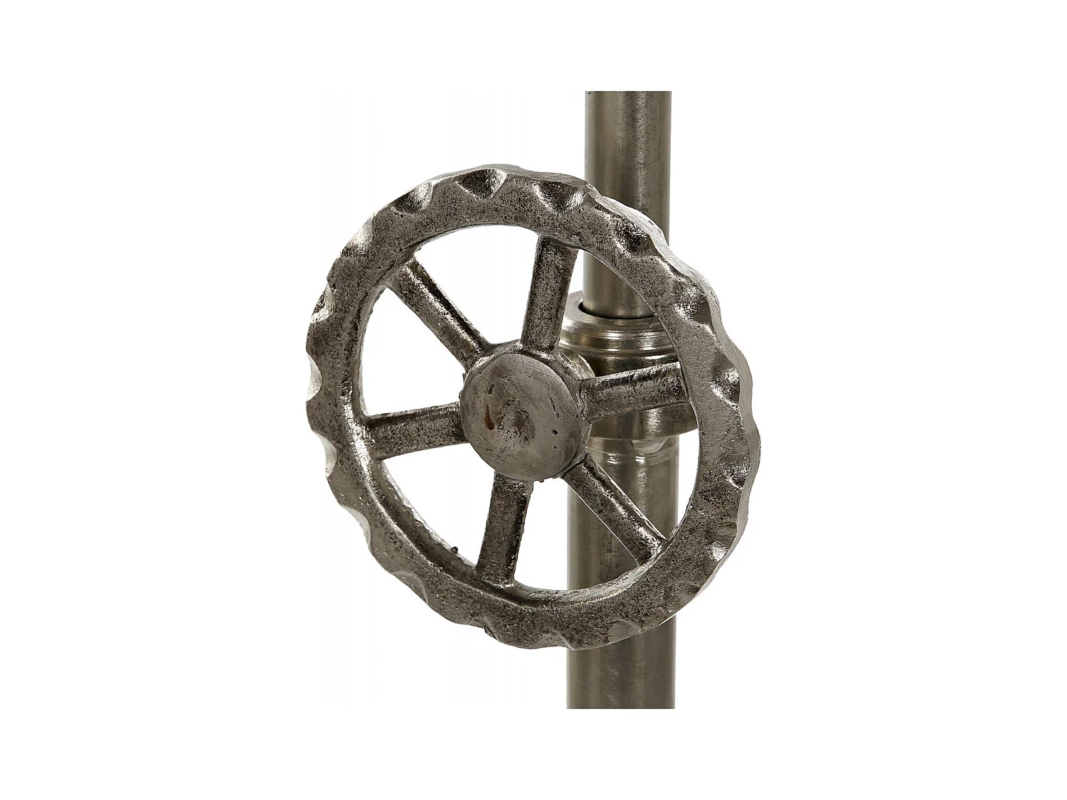 Lampadaire industriel métal argenté élégance intérieur