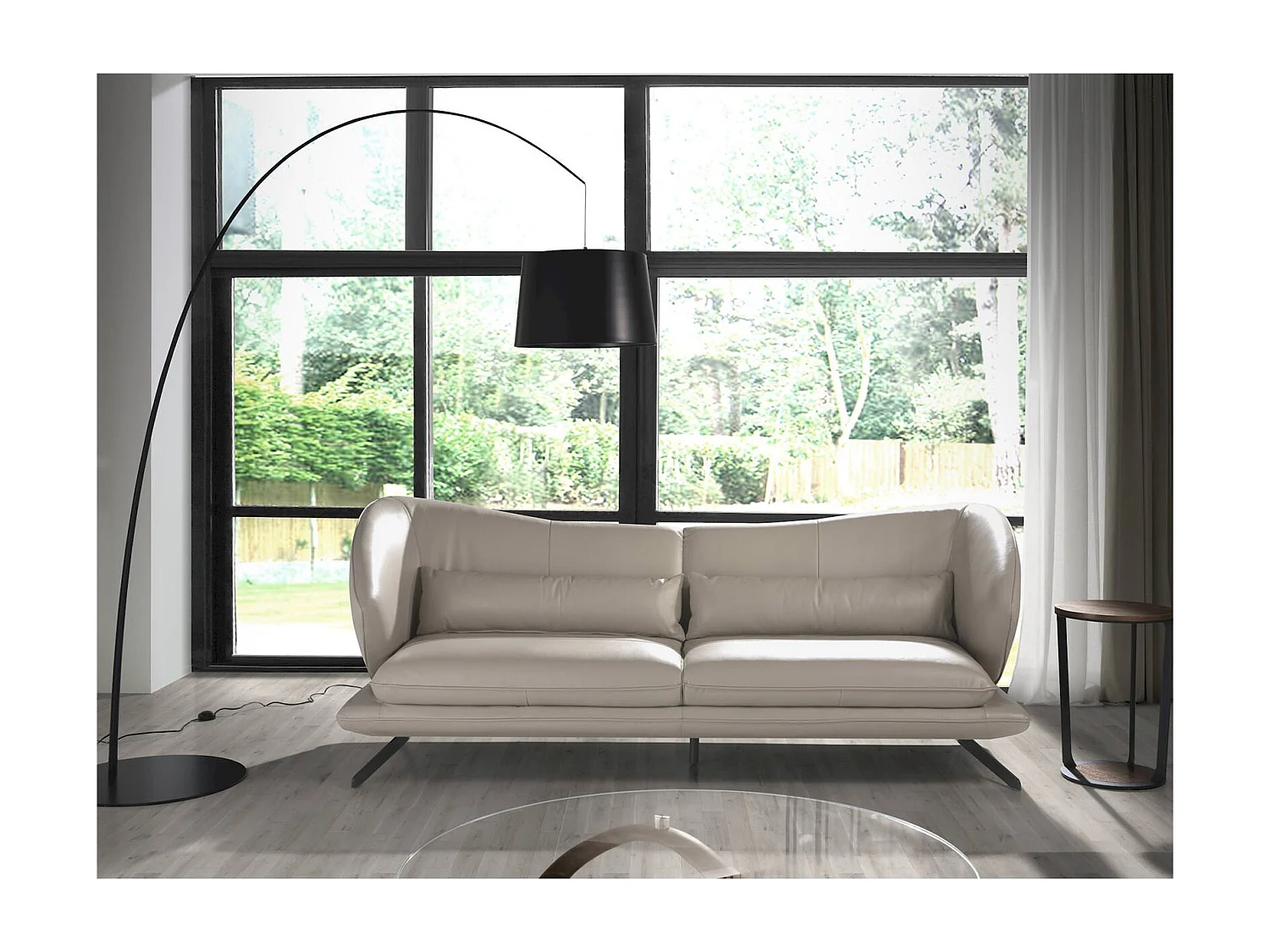 Lampadaire arqué noir mat Angel Cerda réglable en hauteur