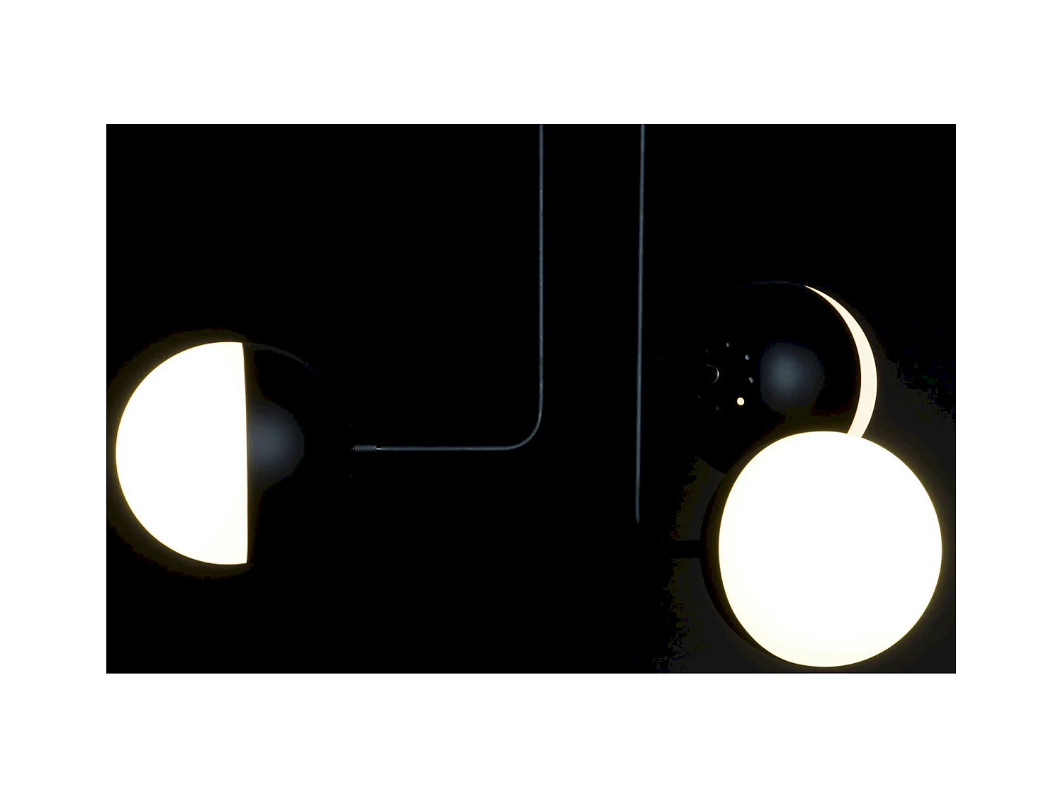 Plafonnier design bicolore chic pour intérieur moderne