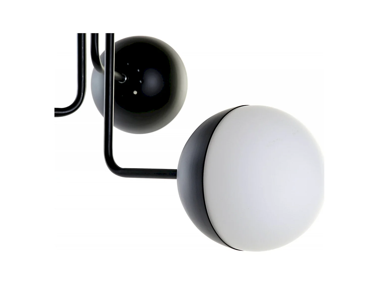 Plafonnier design bicolore chic pour intérieur moderne