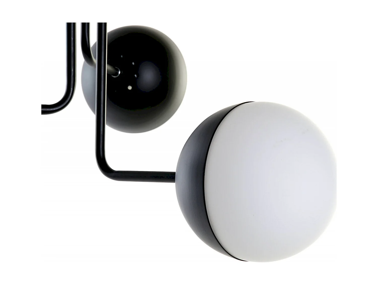 Plafonnier design bicolore chic pour intérieur moderne