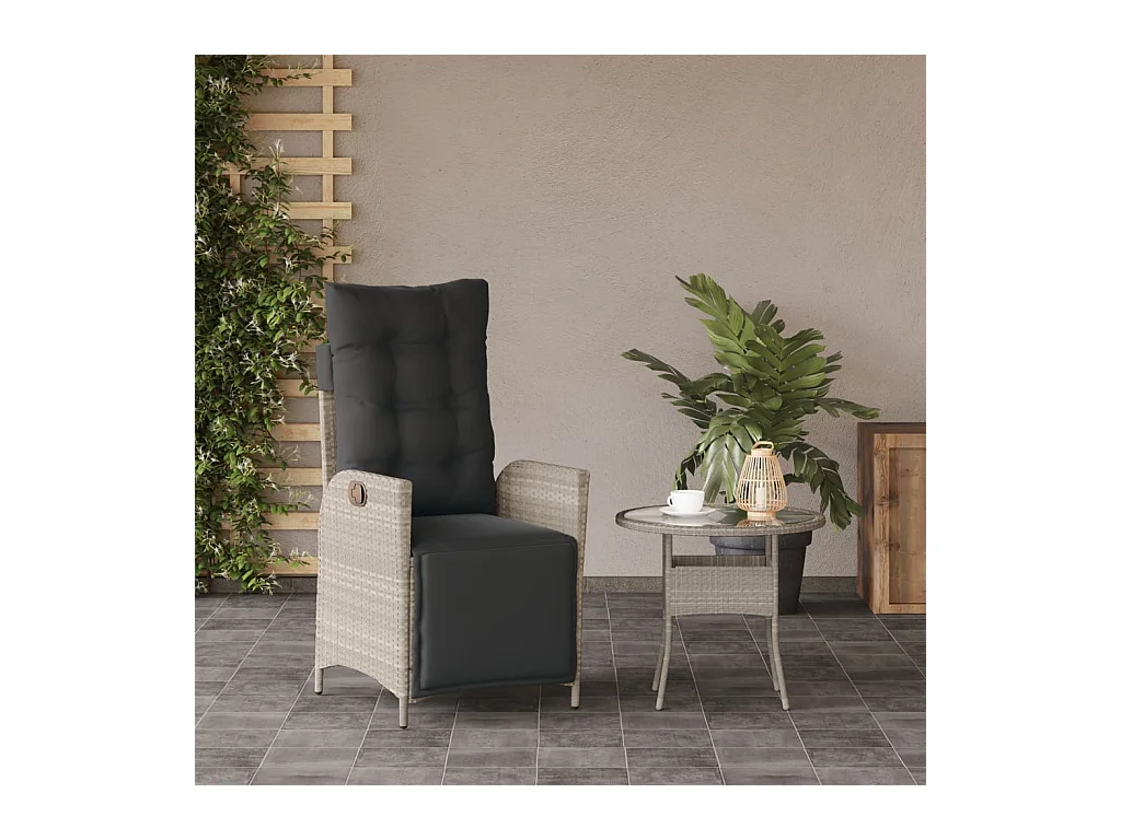 Liggende tuinstoel met voetenbankje lichtgrijs rotan