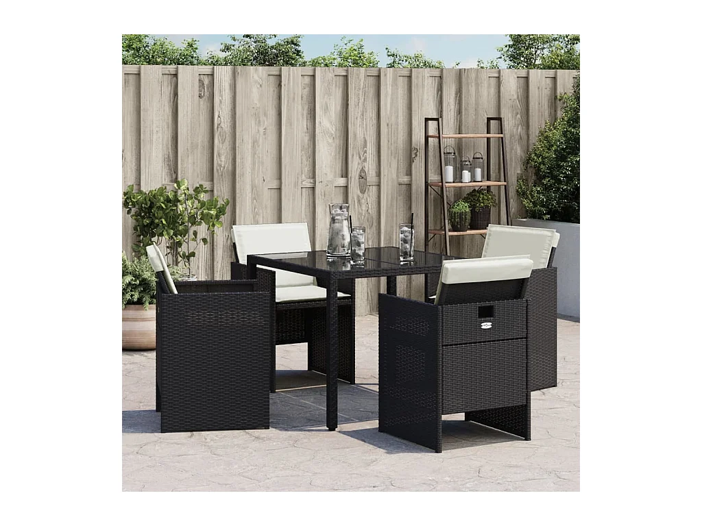 Set van 4 tuinstoelen met zwarte rieten kussens