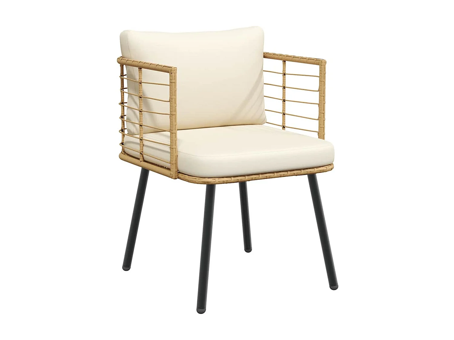 Silla de jardín con cojines de mimbre de resina natural.