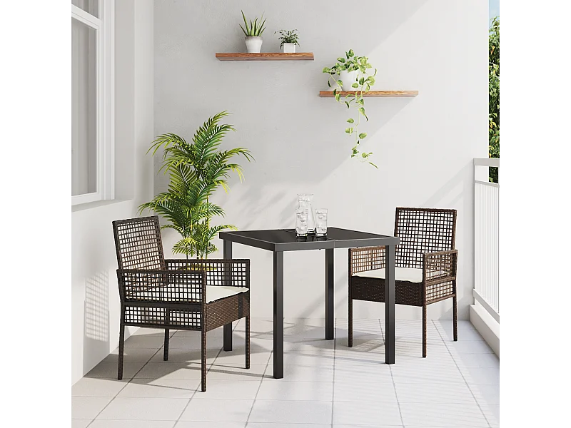 stuks tuinstoelen met bruine kussens van polyrotan