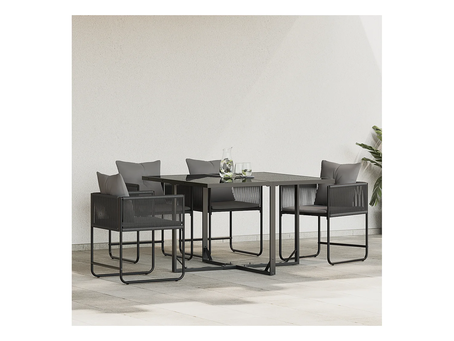 Tuinstoelen met kussens 4 stuks zwart rotan poly