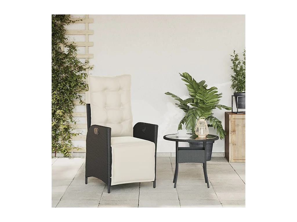 Liggende tuinstoel met voetenbankje van zwart gevlochten hars