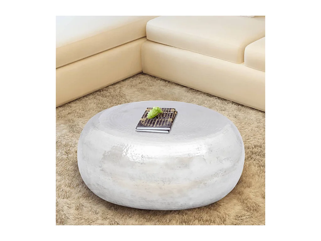 Table basse martelée en aluminium Argenté