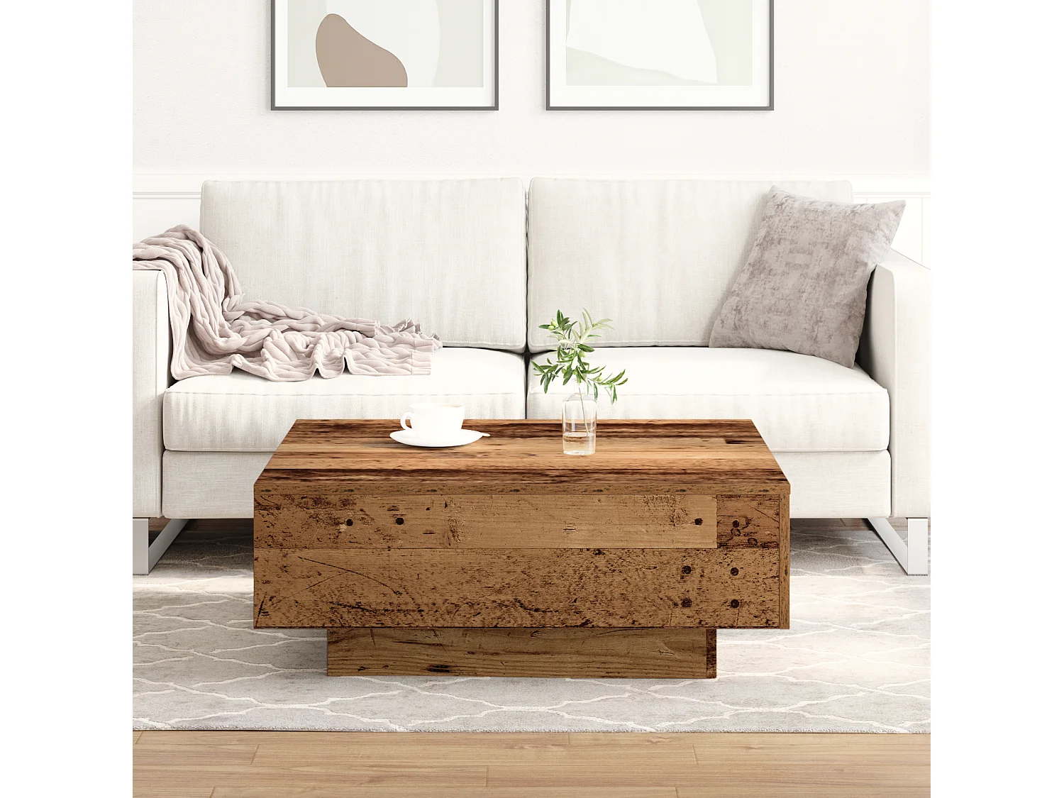 Salontafel in oud hout 80x80x31 cm in bewerkt hout