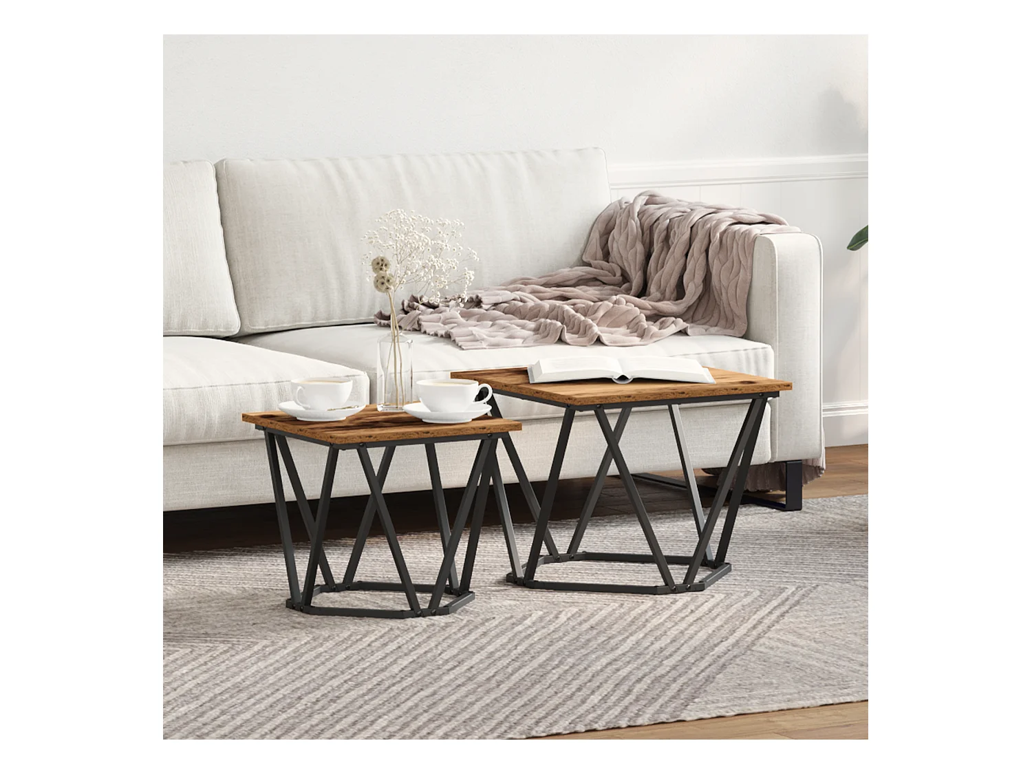 Tables d'appoint 2 pcs en bois ancien et en bois d'ingénierie