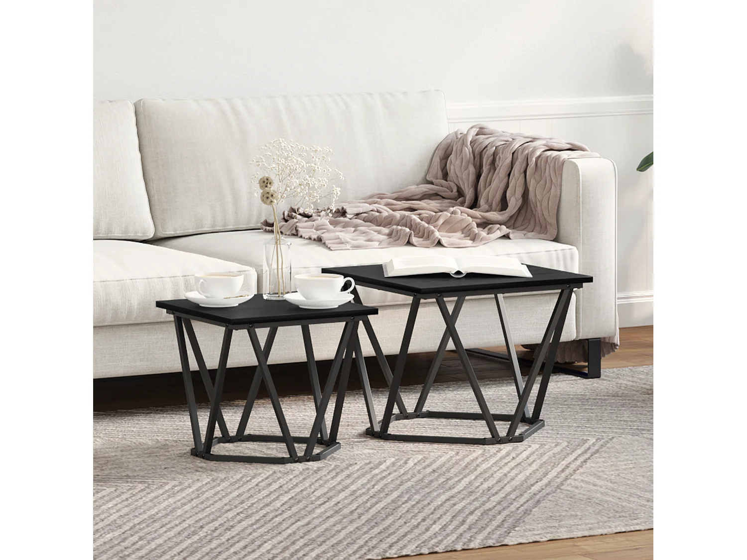 stuks bijzettafels in zwart eikenhout van spaanplaat