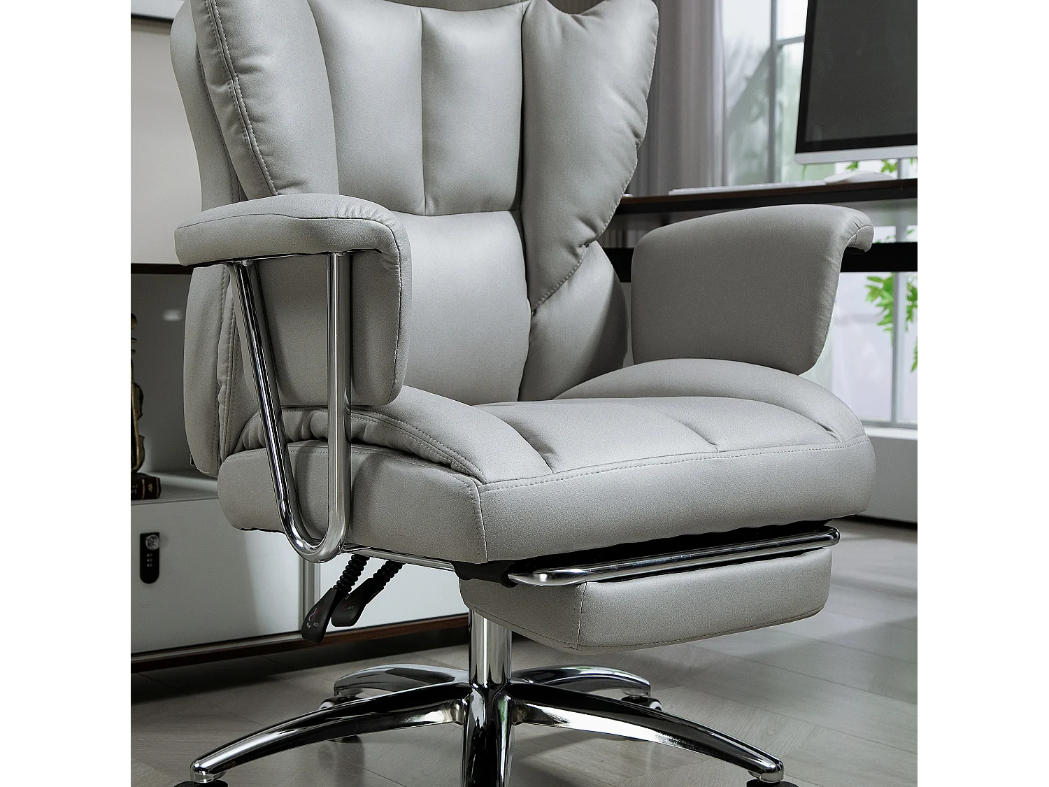 Chaise de bureau ergonomique avec fonction inclinable, avec repose-pieds, réglable en hauteur, mousse, gris clair (74x65x120-128 cm)