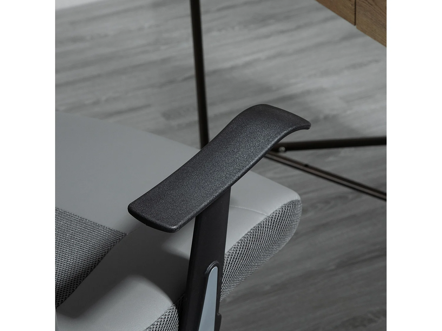 Chaise de Bureau Ergonomique avec Fonction bascule, Hautement Réglable & 360° Pivotante, Similicuir, Gris (66x73x108-118 cm)