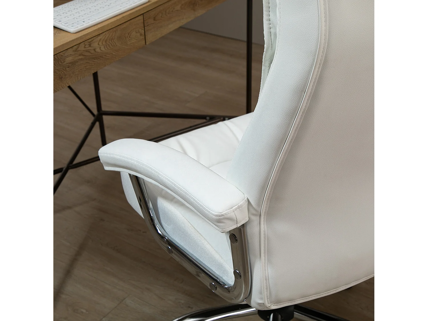 Chaise de bureau ergonomique en simili cuir, fonction basculante, réglable en hauteur, métal, blanc (66x69x121 cm)