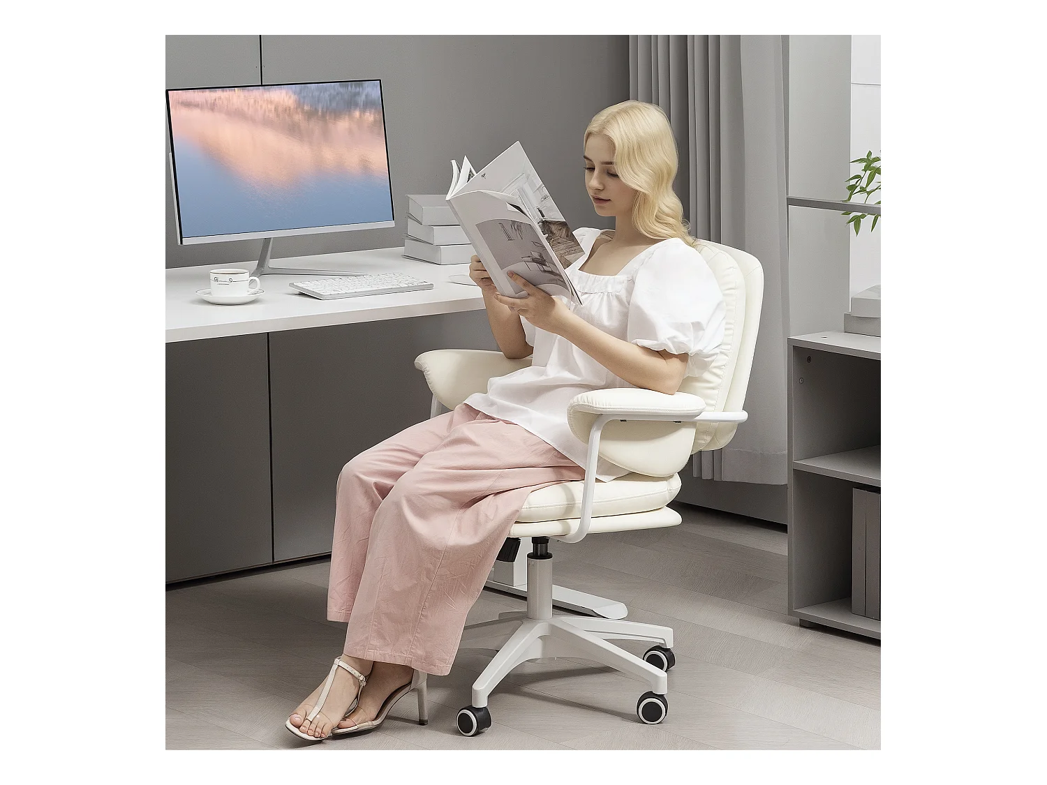 Fauteuil de bureau inclinable, réglable en hauteur, simili cuir blanc avec repose-pieds (65x64x98cm)